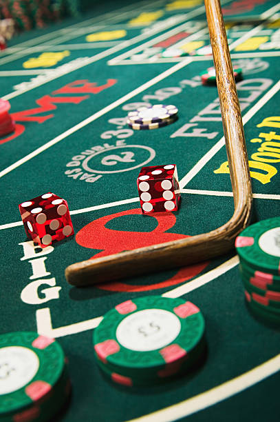 Texas Hold'em hand at dodo69 login with community cards and player avatars
